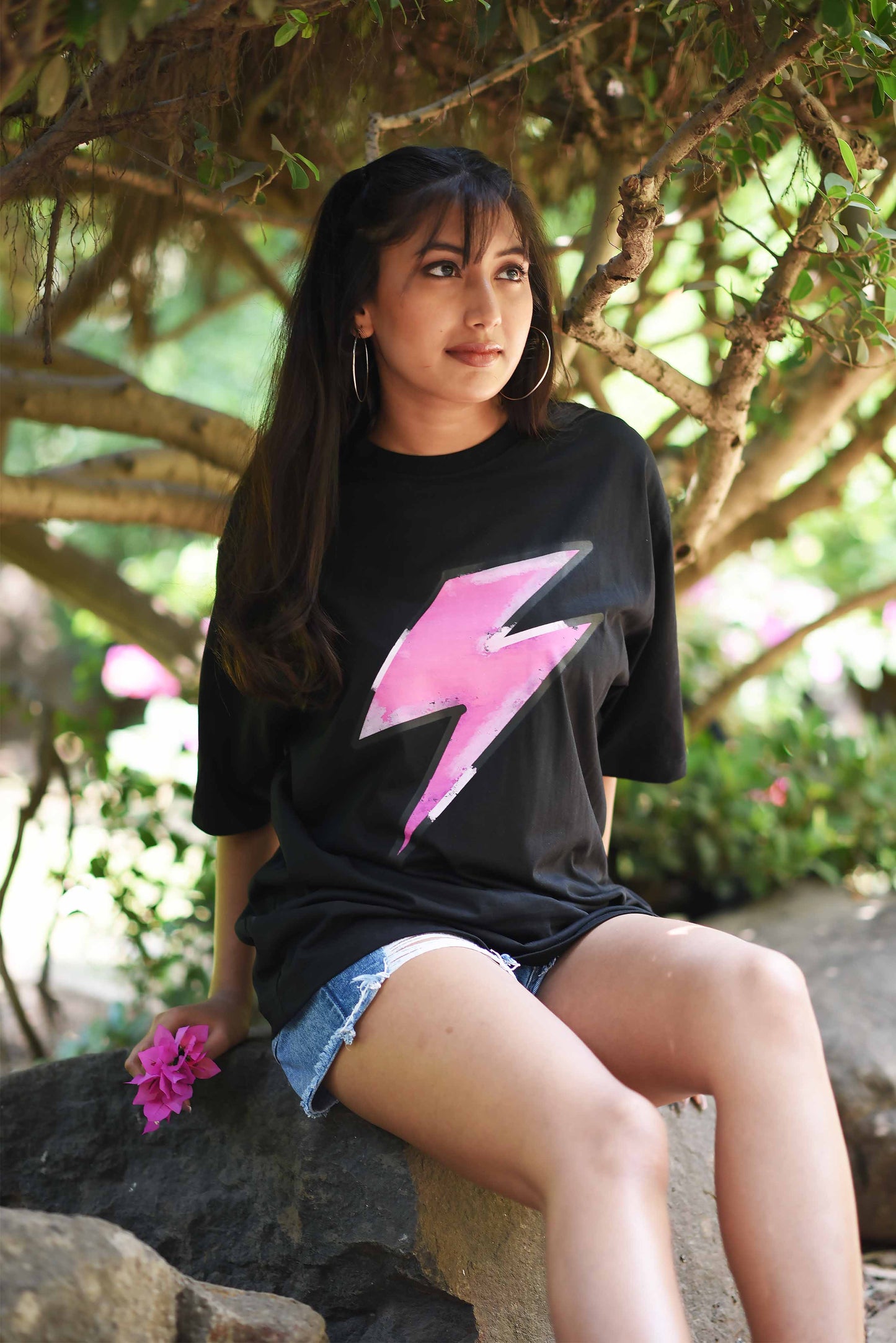 LIGHTNING BOLT - BLACK T-SHIRT